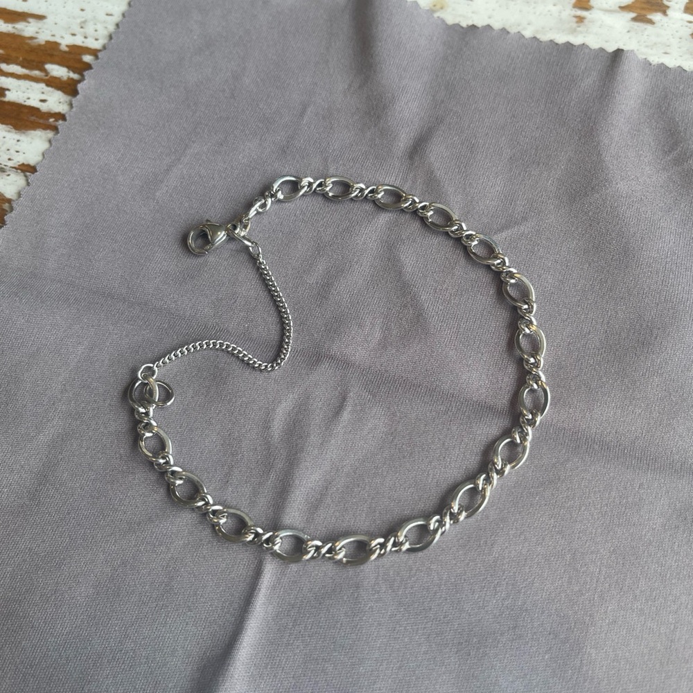 New Condition James Avery Medium Twist Charm Bracelet Sterling Sliver